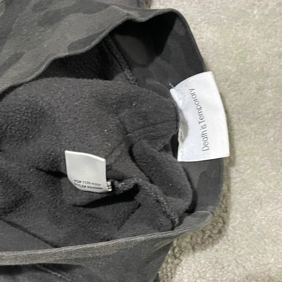 Relentless Betrayal Hoodie Men Medium Black Camo Lone Wolf Skull Graphic Biker - Picture 8 of 13